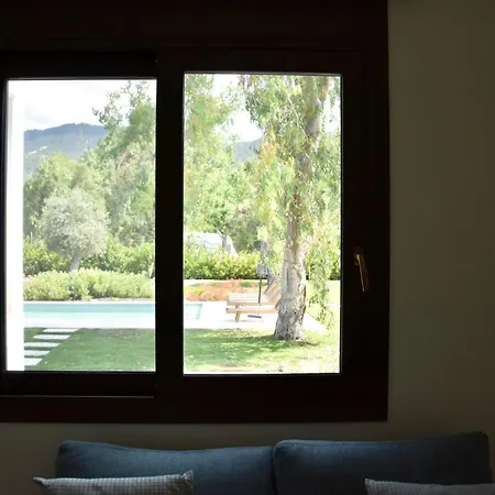 Villa Luxury For 14 People *
