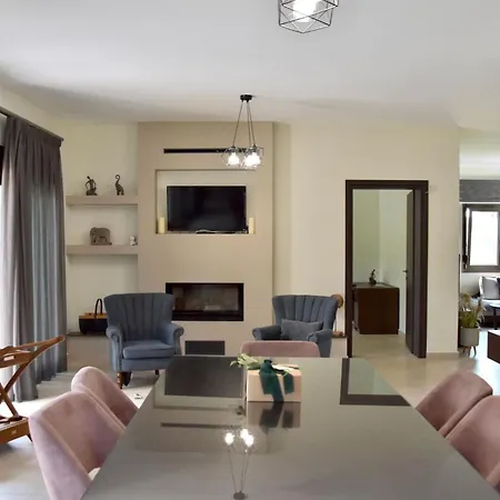 Villa Luxury For 14 People