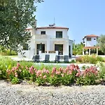 Vila Luxury For 14 People