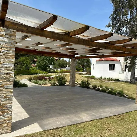 Luxury For 14 People Villa
