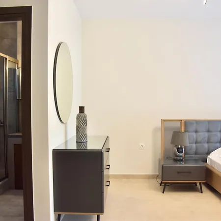 Luxury For 14 People Villa