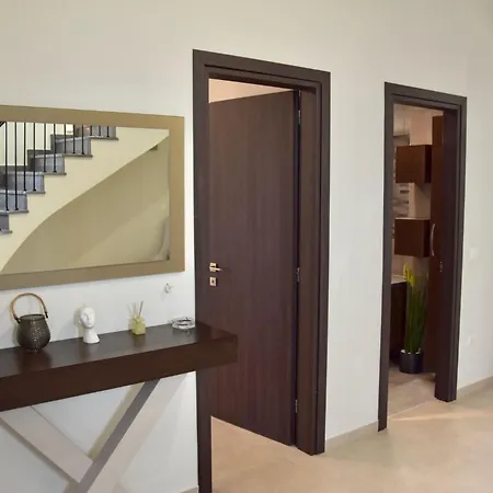 Luxury For 14 People Villa