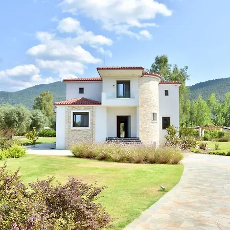 Villa Luxury For 14 People *