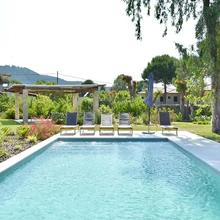 Luxury For 14 People Villa