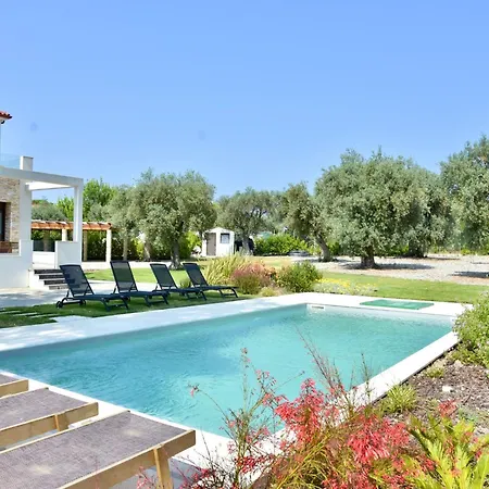 Villa Luxury For 14 People