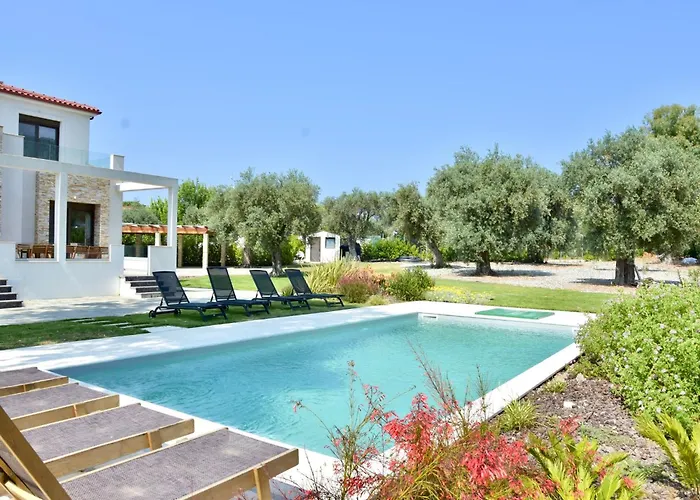 Villa Luxury For 14 People