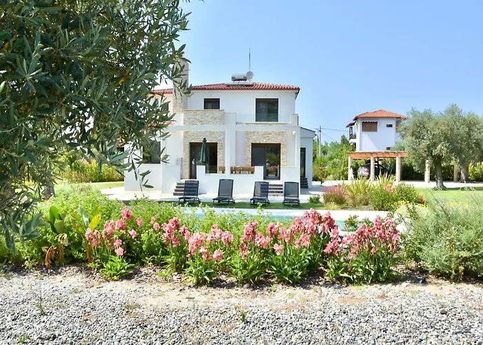Villa Luxury For 14 People
