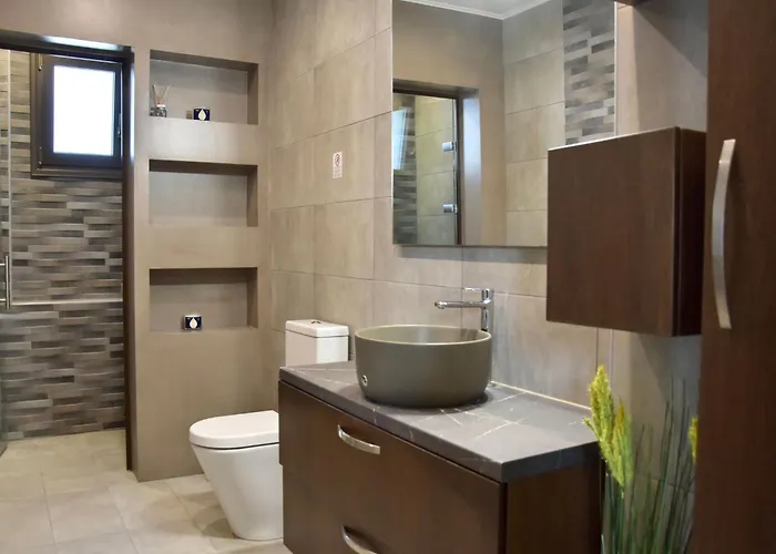 Luxury For 14 People Villa *