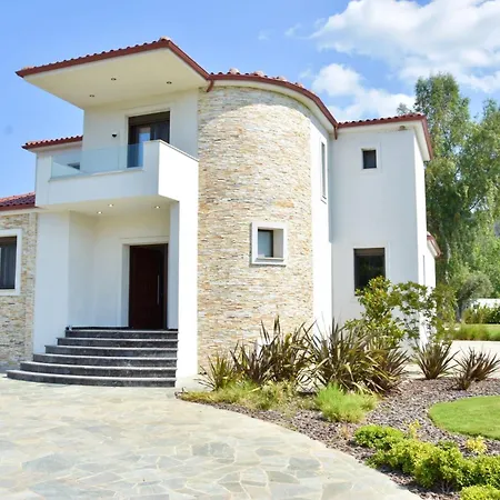 Villa Luxury For 14 People *